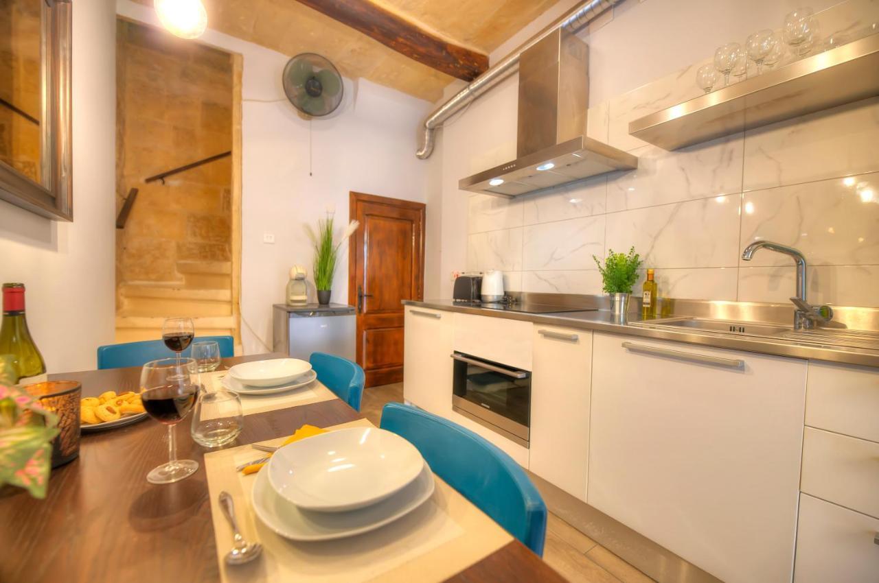 Romantic And Historical Maisonette In The Center Of Valletta Mbal1-1 Dış mekan fotoğraf
