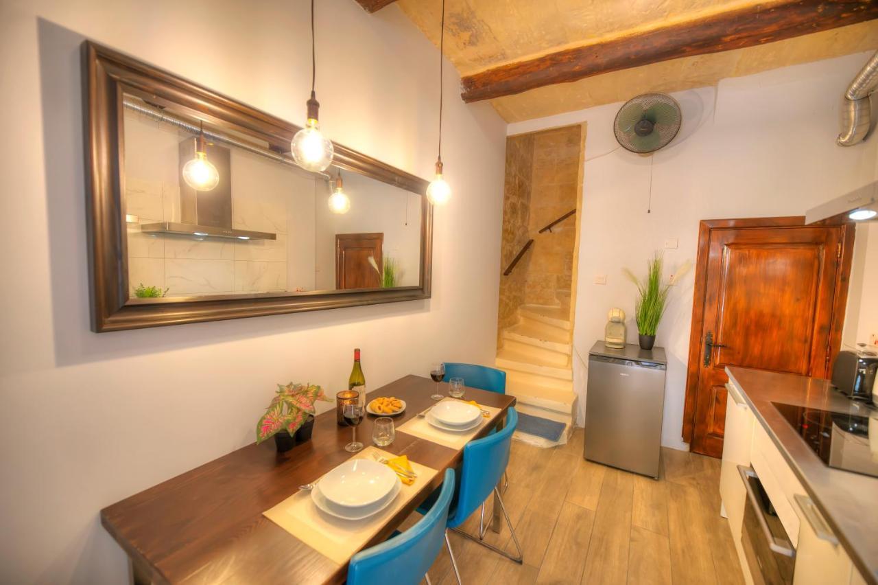 Romantic And Historical Maisonette In The Center Of Valletta Mbal1-1 Dış mekan fotoğraf
